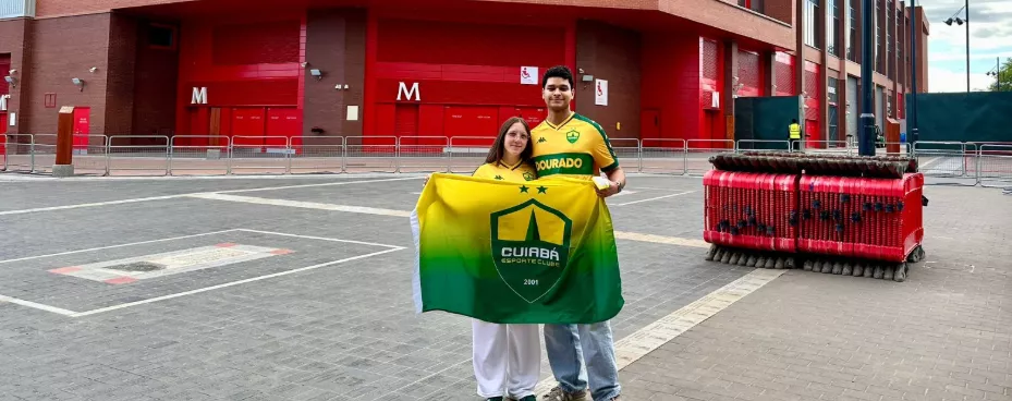 Dia dos Namorados: Cuiabá presenteia casal que viralizou após dividir paixão clubística