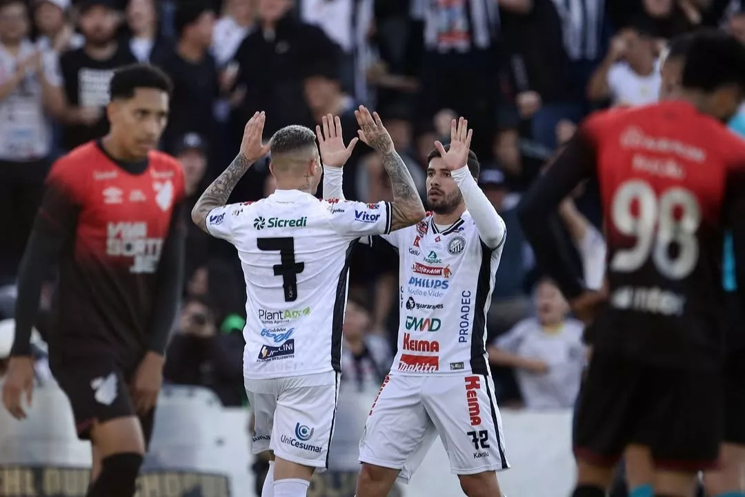 Operário-PR 2 x 2 Athletico-PR – Fantasma segura empate com um a menos 1 Operário-PR 2 x 2 Athletico-PR – Fantasma segura empate com um a menos (Foto: André Oito/OFEC)