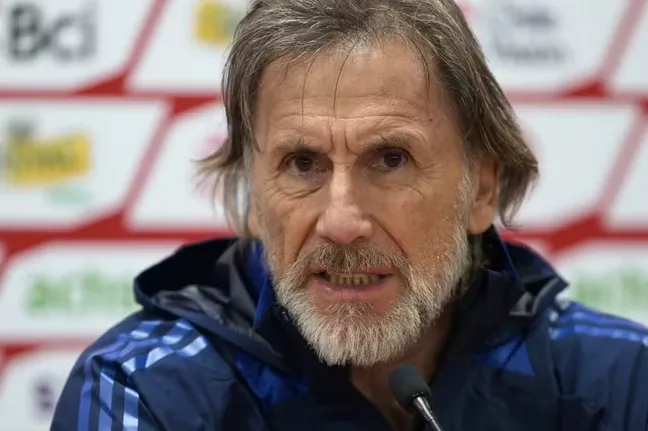 Fora da Copa do Mundo de 2026, Chile demite técnico ex-Palmeiras