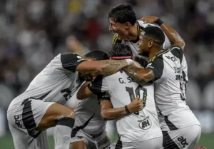 Atlético-MG promete quitar dívidas e mira alívio financeiro