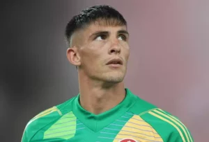 Rochet volta aos treinos e pode reforçar o Inter no Brasileirão