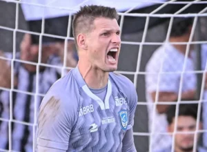 Ituano repatria goleiro campeão do Paulistão de 2014