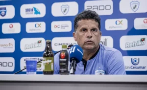 Claudinei Oliveira deixa o Londrina após 1ª derrota na Série C