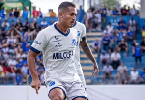 Itabaiana fecha participação na janela com três novas contratações