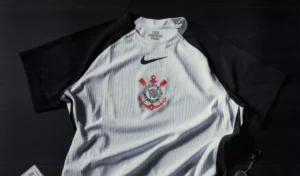 Corinthians recebe proposta bilionária da Nike para renovar até 2036