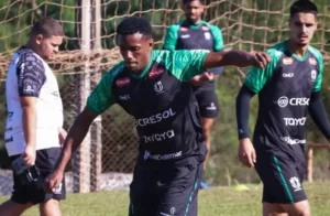 Volante do Maringá celebra momento individual e mira acesso: 