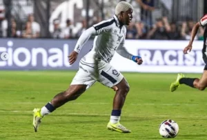 Jaderson volta ao Remo após lesão e brilha na Série B