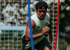 Endrick se junta ao Real Madrid em reta final de recuperação para disputar Mundial de Clubes