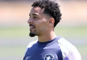 Sem Gregore, Botafogo enfrenta Palmeiras por vaga no Mundial