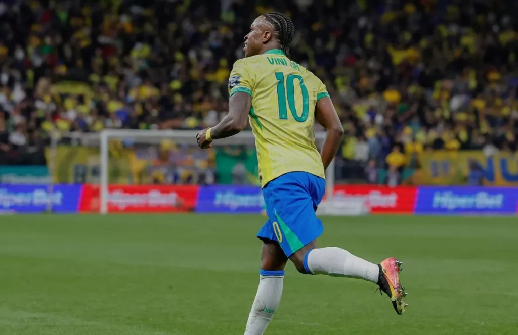 Brasil x Paraguai - Vini Jr vibra com vaga na Copa do Mundo