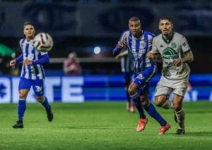 SÉRIE B: Chapecoense quer se aproximar do G-4 e Z4 tem duelo direto