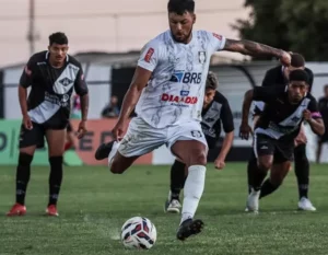 Ceilândia-DF 2 x 1 Mixto-MT - Virada e liderança provisória na Série D