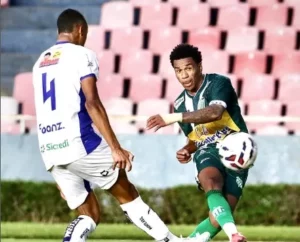 Uberlândia-MG 2 x 0 Monte Azul - Azulão é derrotado na Série D