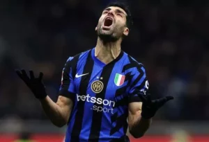 Taremi viaja mil km, fica no Irã e não deve jogar o Mundial