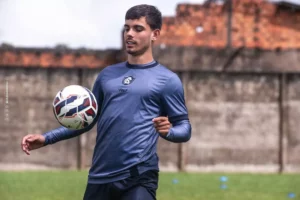 Remo anuncia desligamento do lateral Thalys