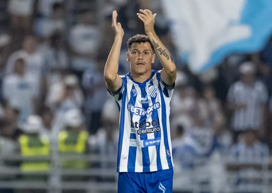 Grêmio mira lateral Enzo, destaque do CSA na Série C