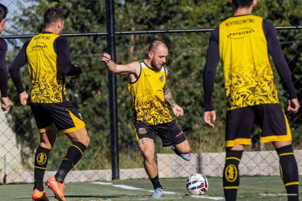 Atacante do Novorizontino celebra sequência de jogos e mira alto nível (Foto: Higor Basso/Novo)