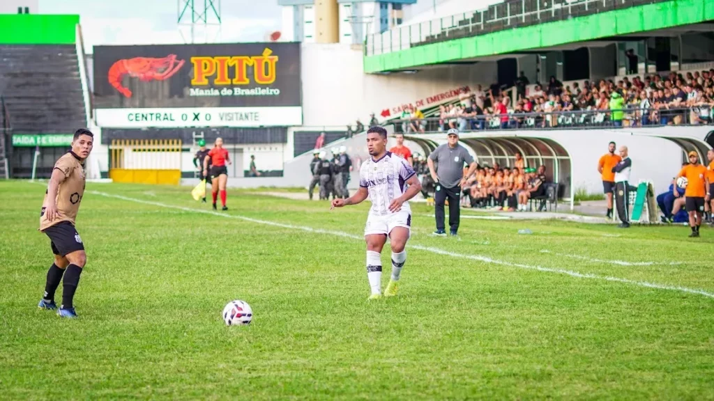 Central-PE 1 x 0 Treze-PB - Dever de casa bem feito na Série D (Foto: Nill Pereira/Treze)