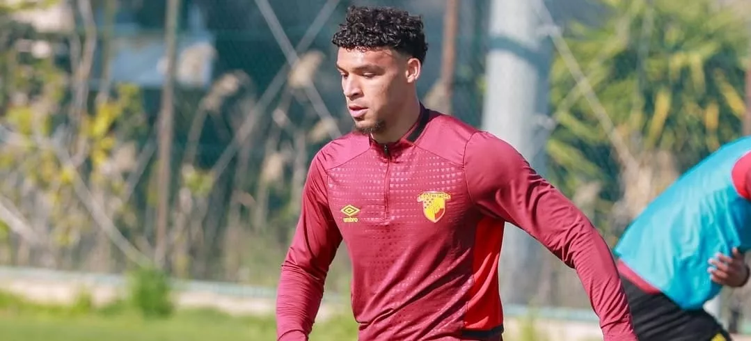 Flamengo negocia a transferência de Victor Hugo para clube português 2 Victor Hugo Goztepe