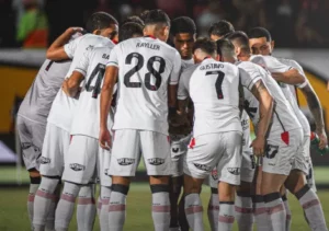Vitória planeja reforços e mira Copa do Nordeste no segundo semestre