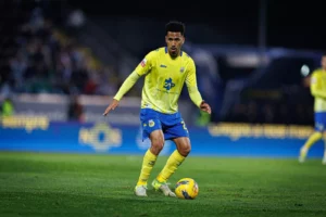 Lateral ex-RB Bragantino pode jogar na Arábia Saudita