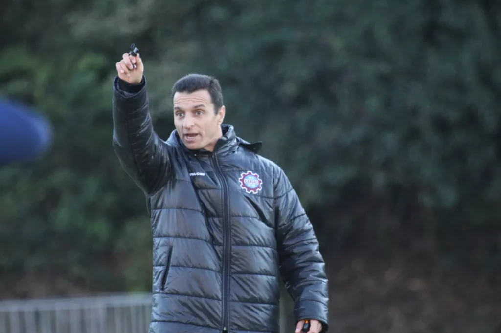 Caxias visita Botafogo-PB e Júnior Rocha foca em 
