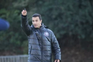 Caxias visita Botafogo-PB e Júnior Rocha foca em 