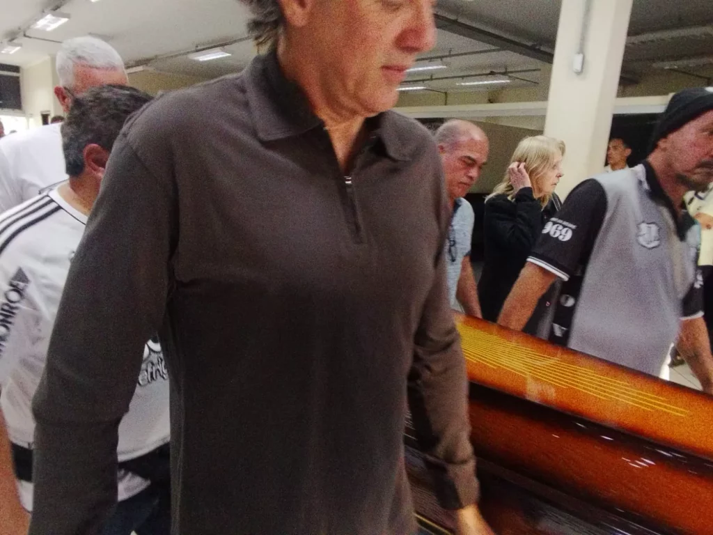 Veja o que aconteceu no velório de Lauro Moraes, ex-presidente da Ponte Preta 6 WhatsApp Image 2025 06 19 at 16.43.47 1