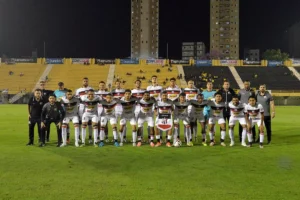 Gabardo Júnior estreia no Anápolis com derrota e avalia 1º tempo desastroso