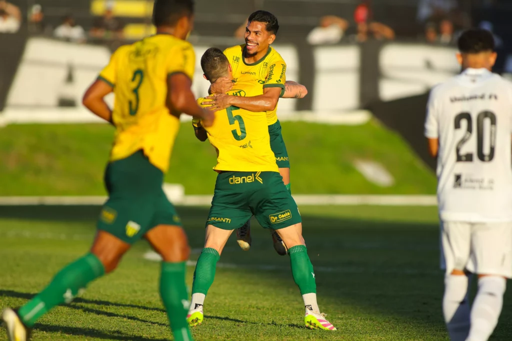 Ypiranga chega a quatro vitórias consecutivas sem ser vazado