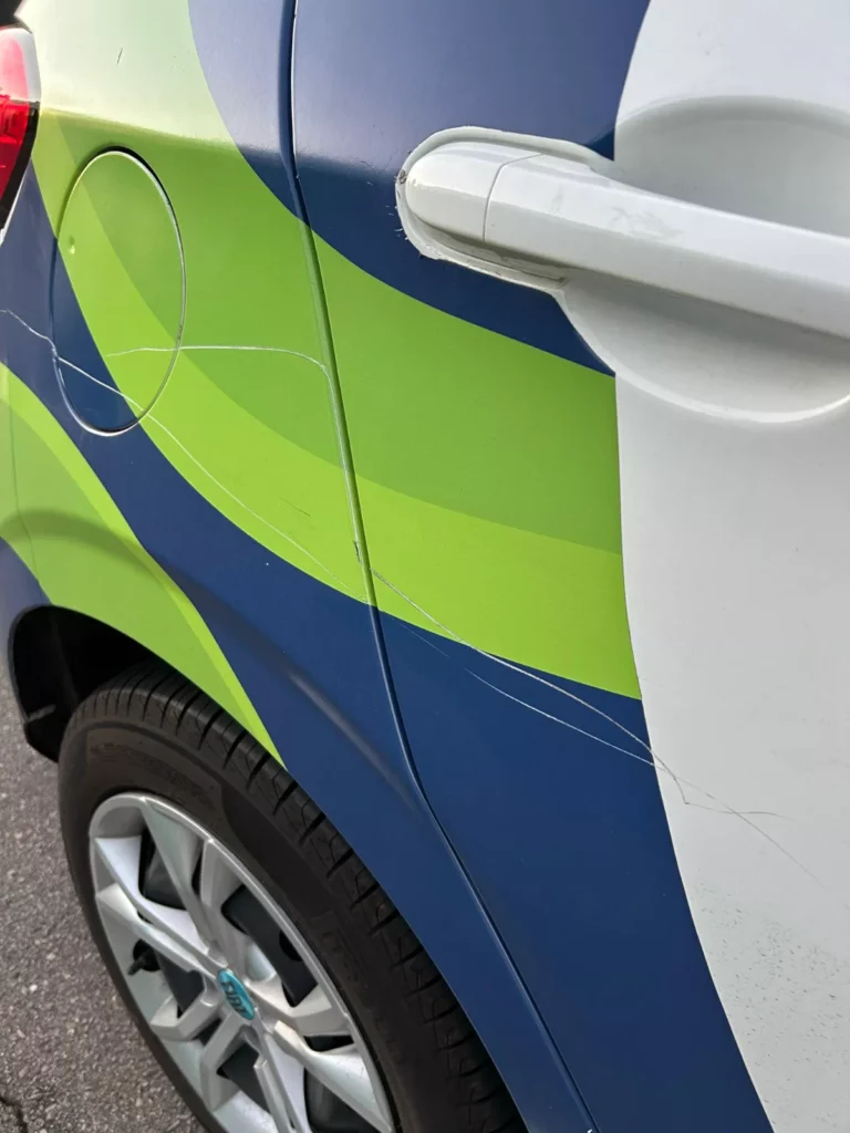 Carro de equipe esportiva é depredado por torcedores do Rio Branco em Americana 3 WhatsApp Image 2025 06 30 at 18.21.21