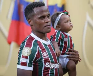 Jhon Arias diz que foi premiado com gol e que Fluminense atingiu objetivos