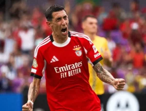 Benfica 6 x 0 Auckland City - Encarnados vencem a primeira no Mundial