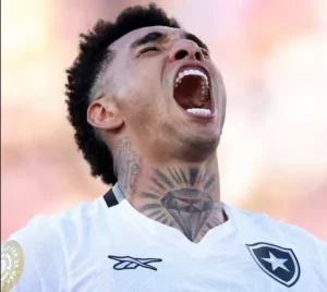 Botafogo volta a melhor fase e vence o 'melhor' da Europa