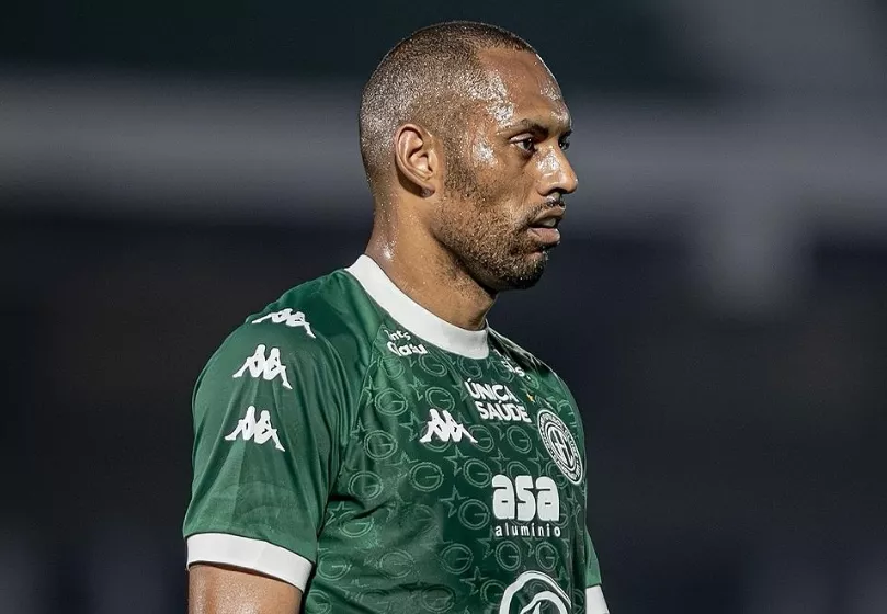 Elenco do Figueirense ganha corpo com chegadas de zagueiro e volante