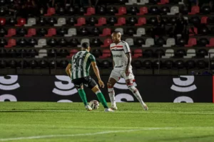 Artilheiro do Botafogo admite baixa produção: 