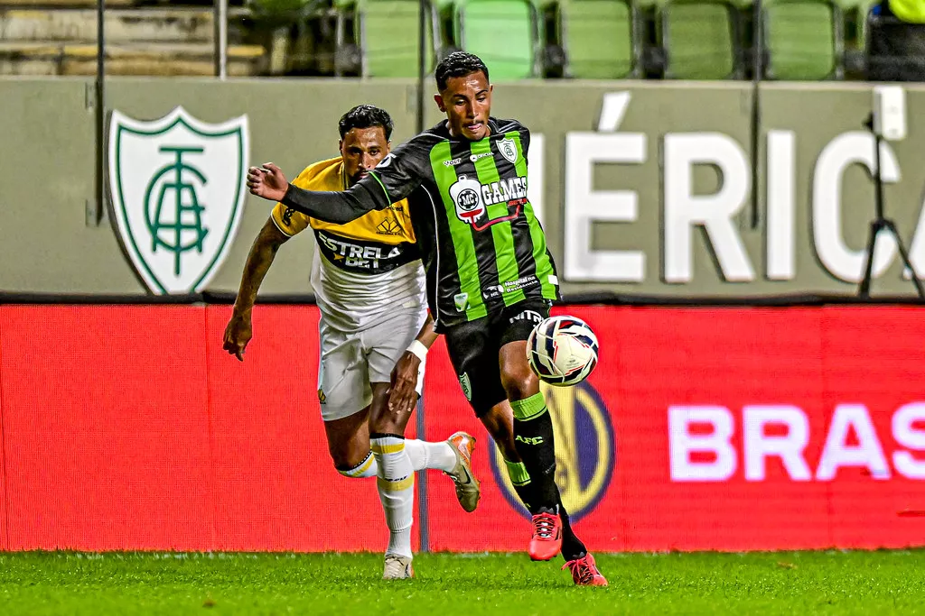 SÉRIE B: Abertura da 13ª rodada é marcada por respiro do Botafogo 2 América-MG Criciúma Série B
