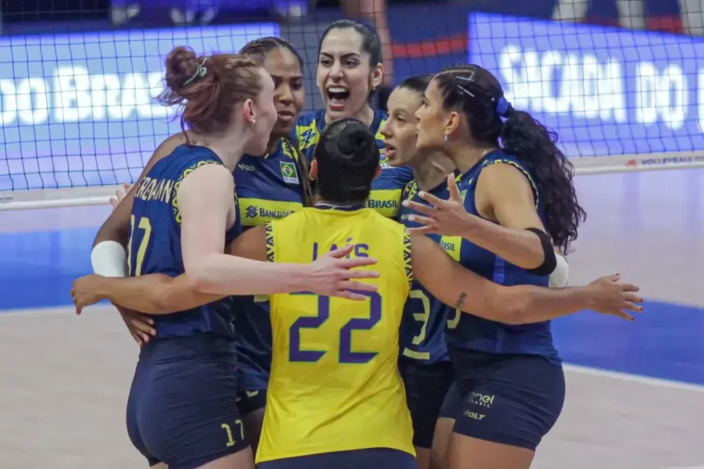 Brasil vence República Tcheca Liga das Nações vôlei