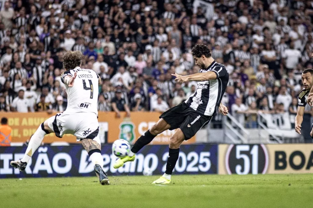 Treinador do Ceará lamenta derrota: "Tivemos boas chances" 2 Ceará perde Atlético-MG Brasileirão