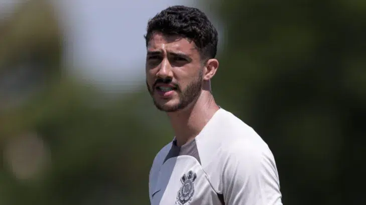 Corinthians define futuro de Gustavo Henrique em julho