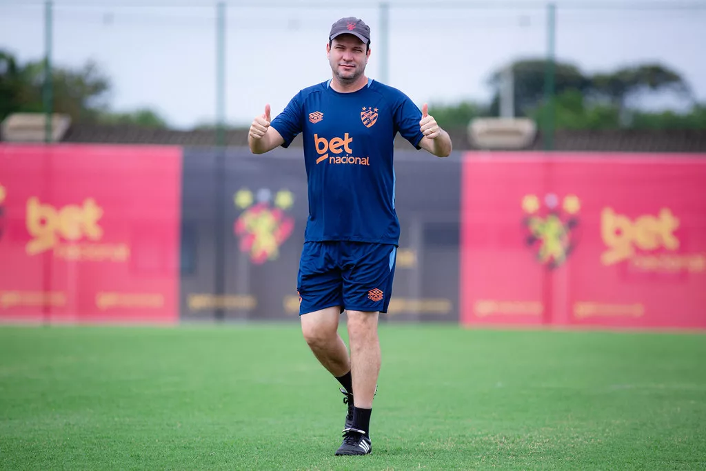 Daniel Paulista rodízio goleiros Sport