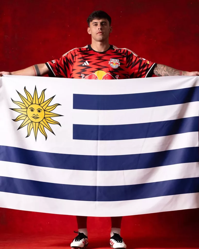 Grêmio aguarda retorno de Carballo após fim de empréstimo nos EUA