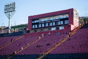 Vitória faz proposta por atacante panamenho