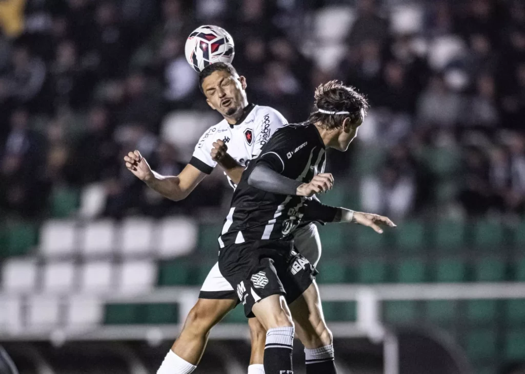 Figueirense 1 x 0 Botafogo-PB - Figueira deixa Z-4 da Série C