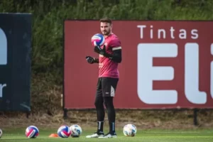 Sport negocia contratação de goleiro junto ao Vitória