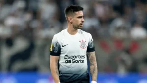 Corinthians negocia rescisão de Igor Coronado após cobrança