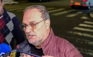 'Osmar Stábile é o presidente do Corinthians. Augusto Melo tenta um golpe', alegam dirigentes