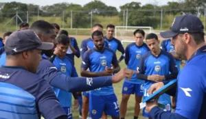 Copa Paulista São José realiza treino aberto na véspera do clássico