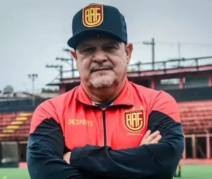Edson Vieira, o único treinador a atuar nas cinco divisões do futebol paulista