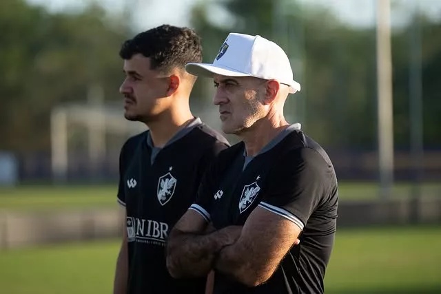 Itamar Schülle reestreia Retrô